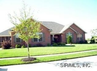 1308 Lantern Lights Cir, Lebanon, IL 62254