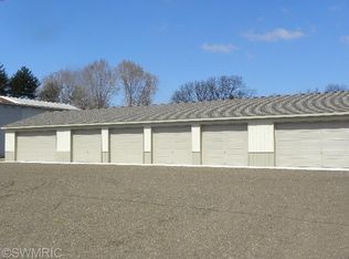 31934 Brooke Rd #5, Dowagiac, MI 49047