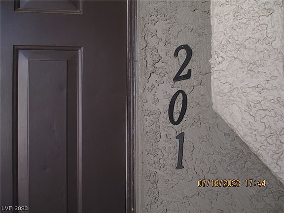 2nd image of 5030 S Rainbow Blvd Unit 201