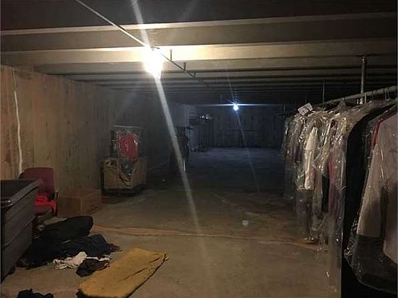 5th image of 508 Vine St