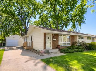 6575 Monroe St NE, Fridley, MN 55432