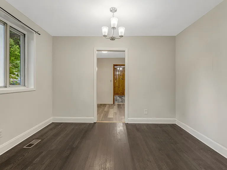 1301 Mercury Dr — Photo 8