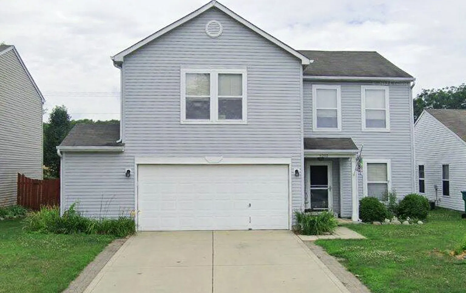 2 Story,3 Bed, 3 Bath 2,136 sq feet with garage — Photo 1