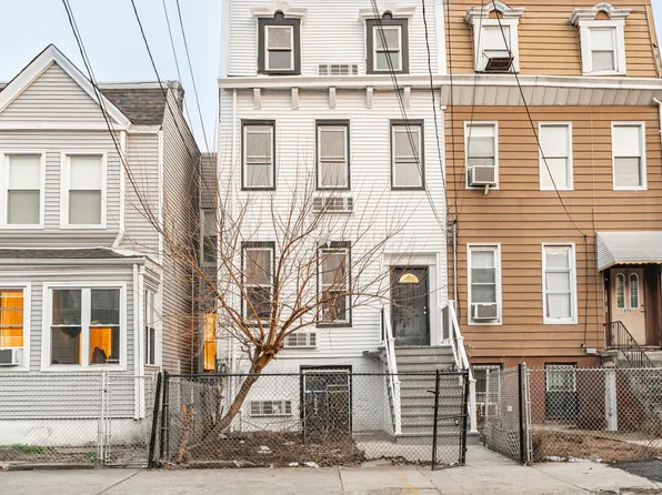 258 Clerk Street image 1 of 34