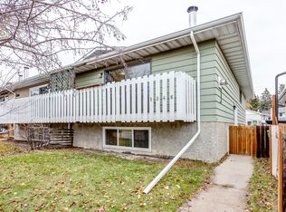 5246 19th Ave NW #5246A, Calgary, AB T3B 0T2
