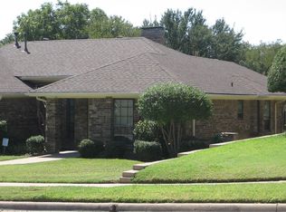 2817 Harpers Ferry Ln, Garland, TX 75043
