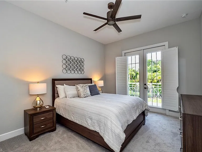 8008 Signature Club Cir — Photo 27