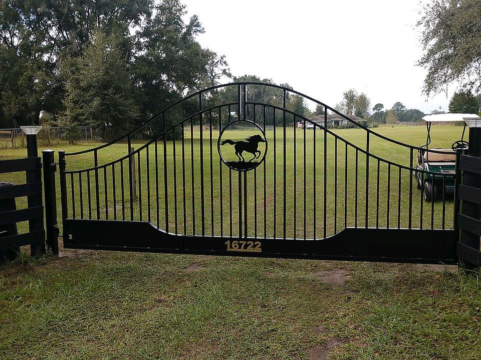 Horse Country 
