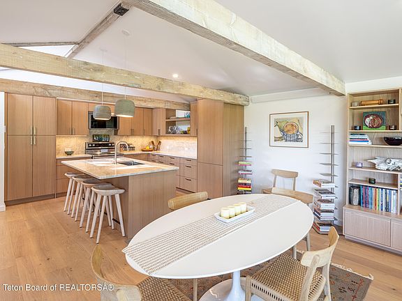 5th image of 525 E Golf Creek Ln #34
