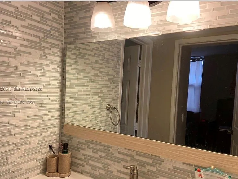 9480 Tangerine Pl #404 — Photo 8