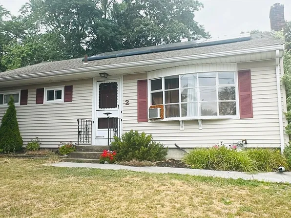 2 Glendower St, Avon, MA 02322