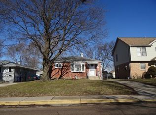 778 Hastings St, Elgin, IL 60120