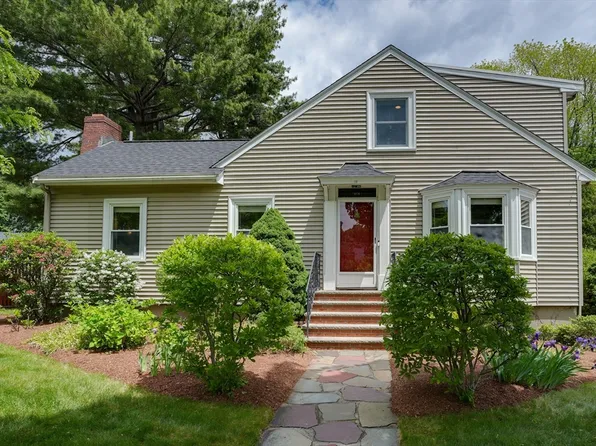 18 Gilmore Rd, Belmont, MA 02478