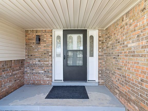 4th image of 7744 Wheaton Dr