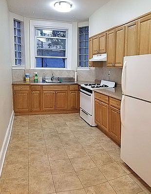 4th image of 31-77 30th St #2MID