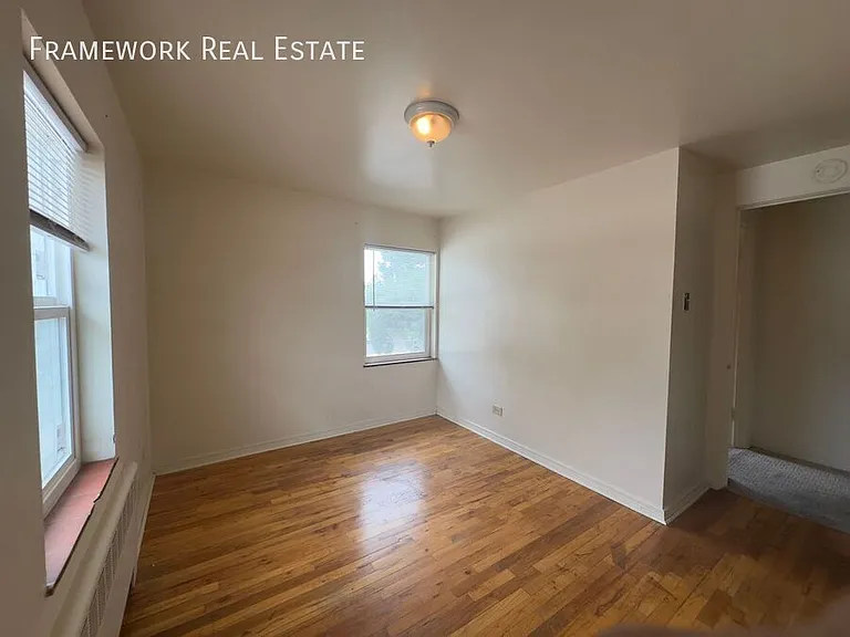 1460 N Ivanhoe St — Photo 8