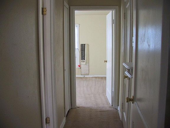 4th image of 1907 Wood St