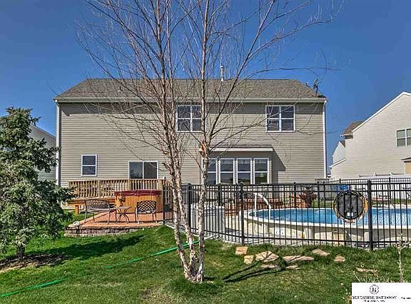 4th image of 15804 Cary Cir