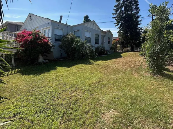 3245 Lowell St, San Diego, CA 92106