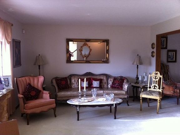 5th image of 643 Montgomery Dr