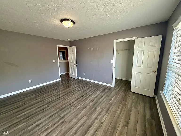 12102 Raiders Blvd — Photo 45