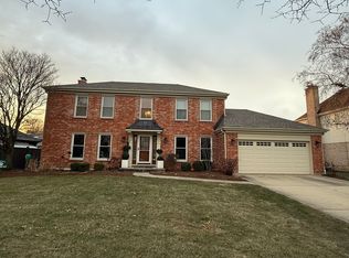 2244 Janet Dr, Glenview, IL