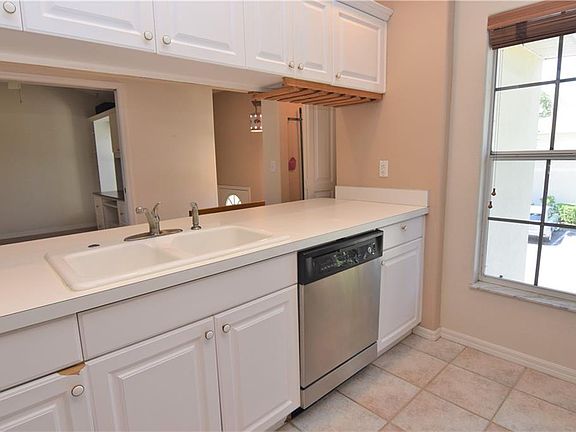 5th image of 8355 Glenrose Way Unit 120