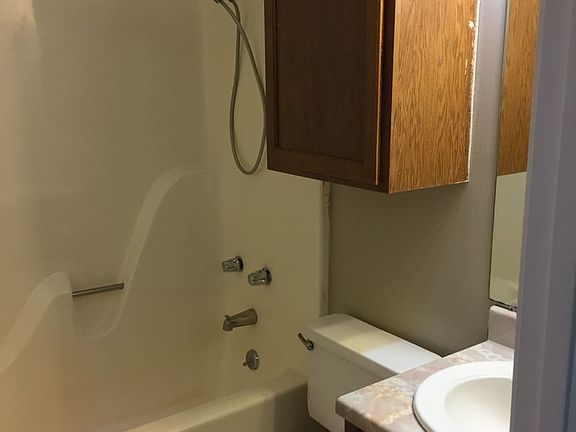 4th image of 228 Briarcliff Dr