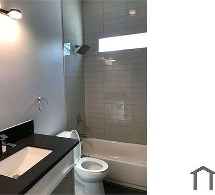 5th image of 221 W 85th St #221