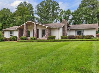 323 Nurse Rd, Ararat, NC 27007