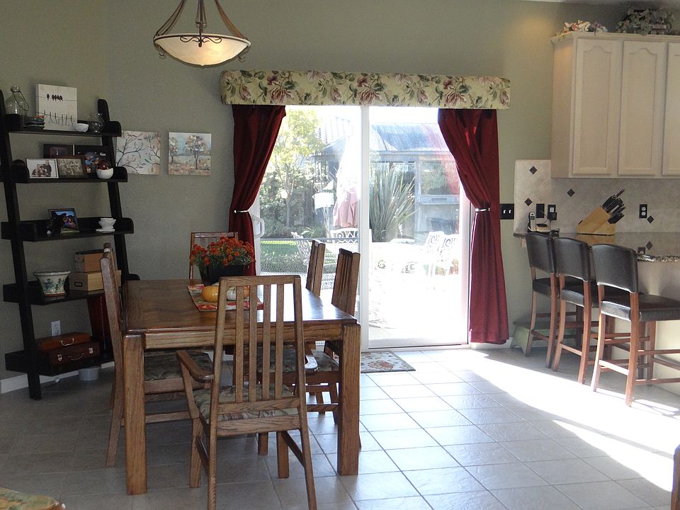 1st image of 457 Briarwood Dr