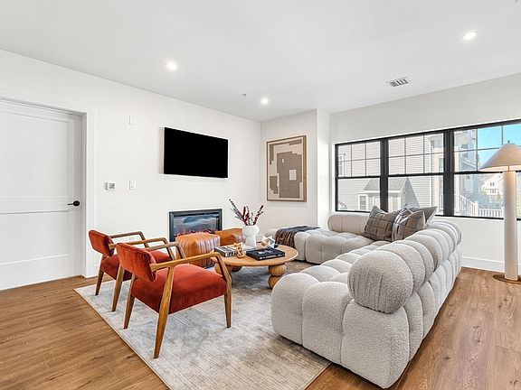 2nd image of 20 Audubon Way #109