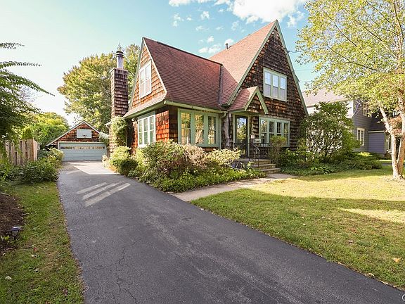 3rd image of 108 Dewittshire Rd