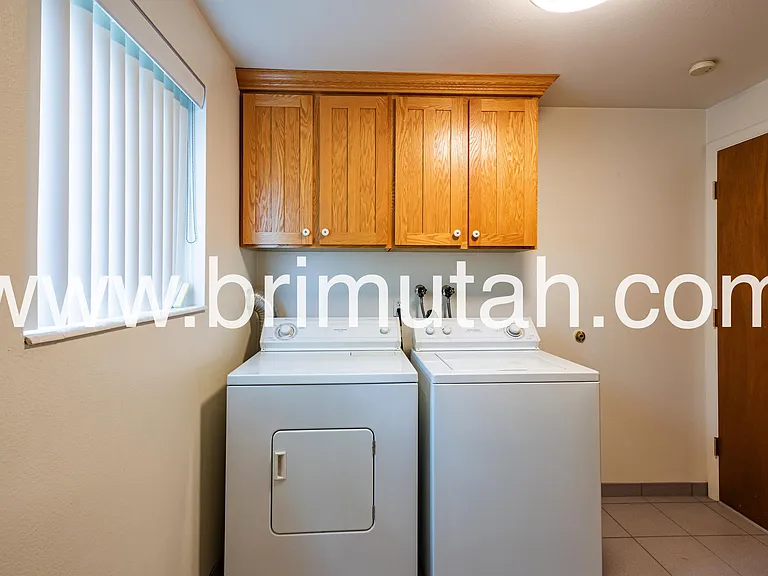 952 E Princeton Ave #D — Photo 8