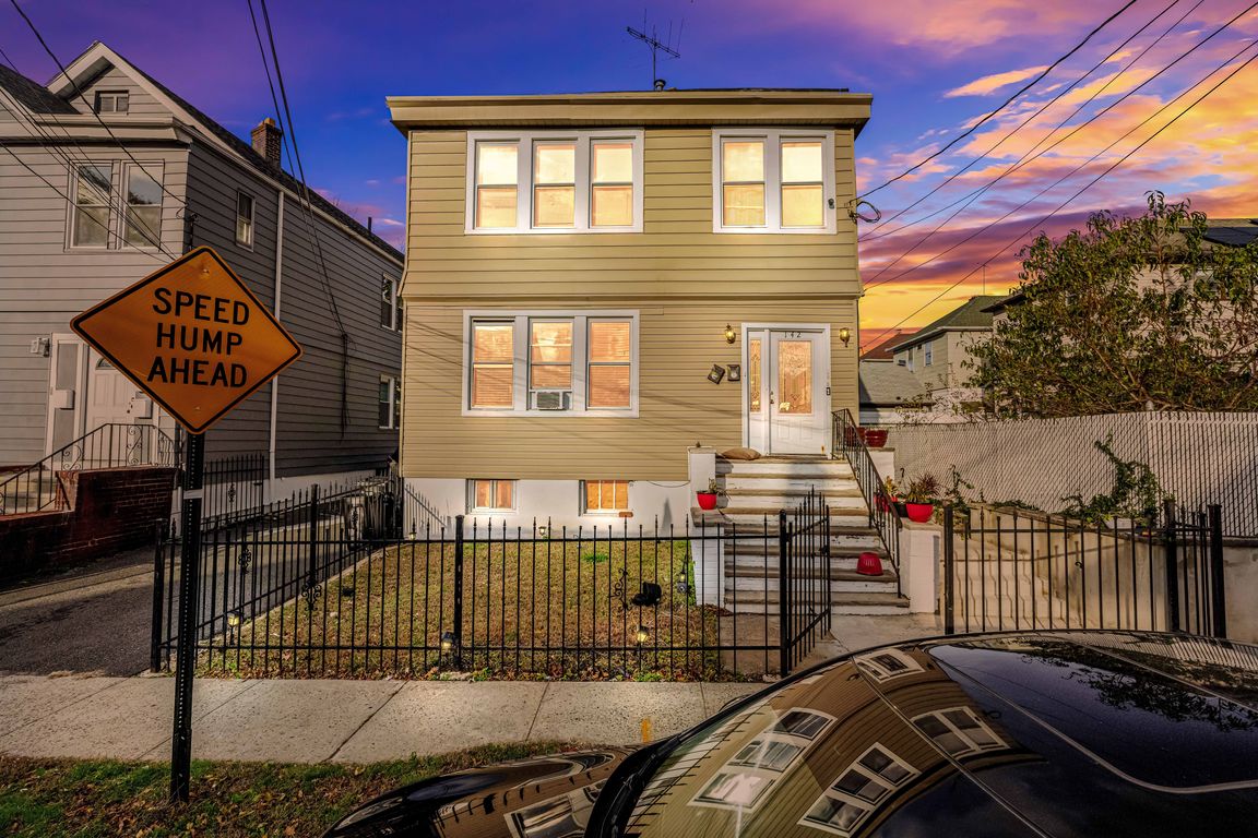 next background image