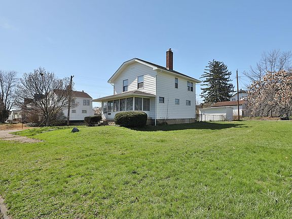 4th image of 557 Woodbury Ave