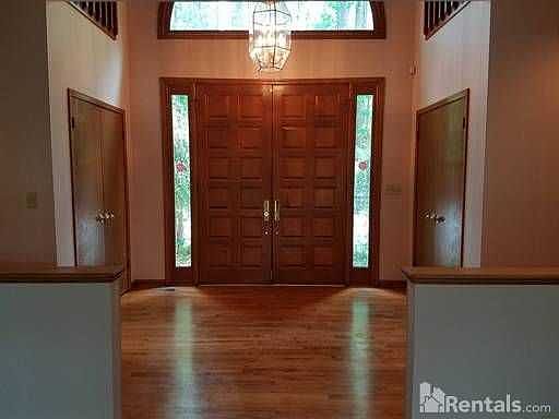 3rd image of 3494 Carrick Cir