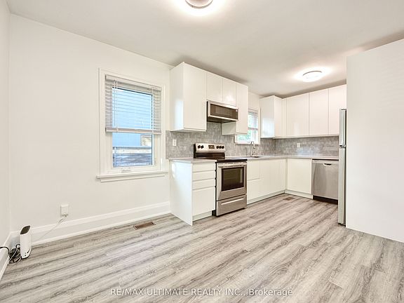 3rd image of 39 Westhead Rd
