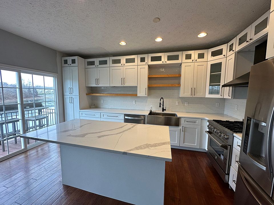 Newly remodeled kitchen.