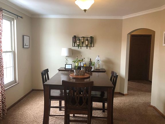 4th image of 1606 Elmwood Ave #B