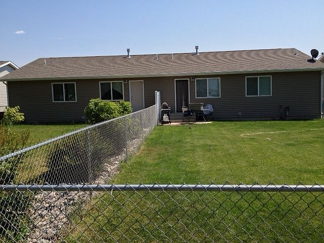 2nd image of 518 Woodland Ave