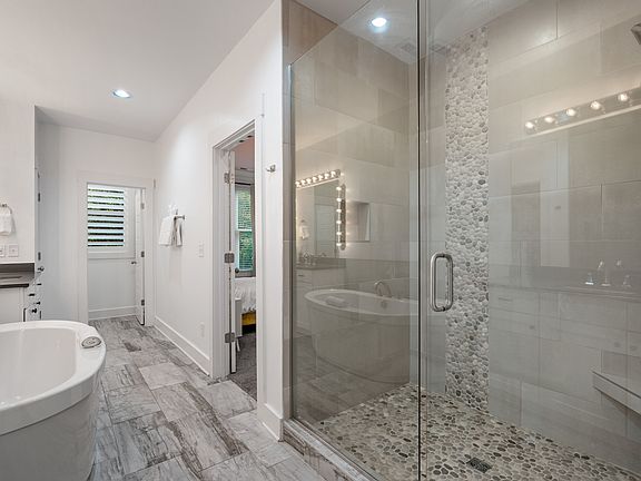 5th image of 1815 Ridley Blvd Room C