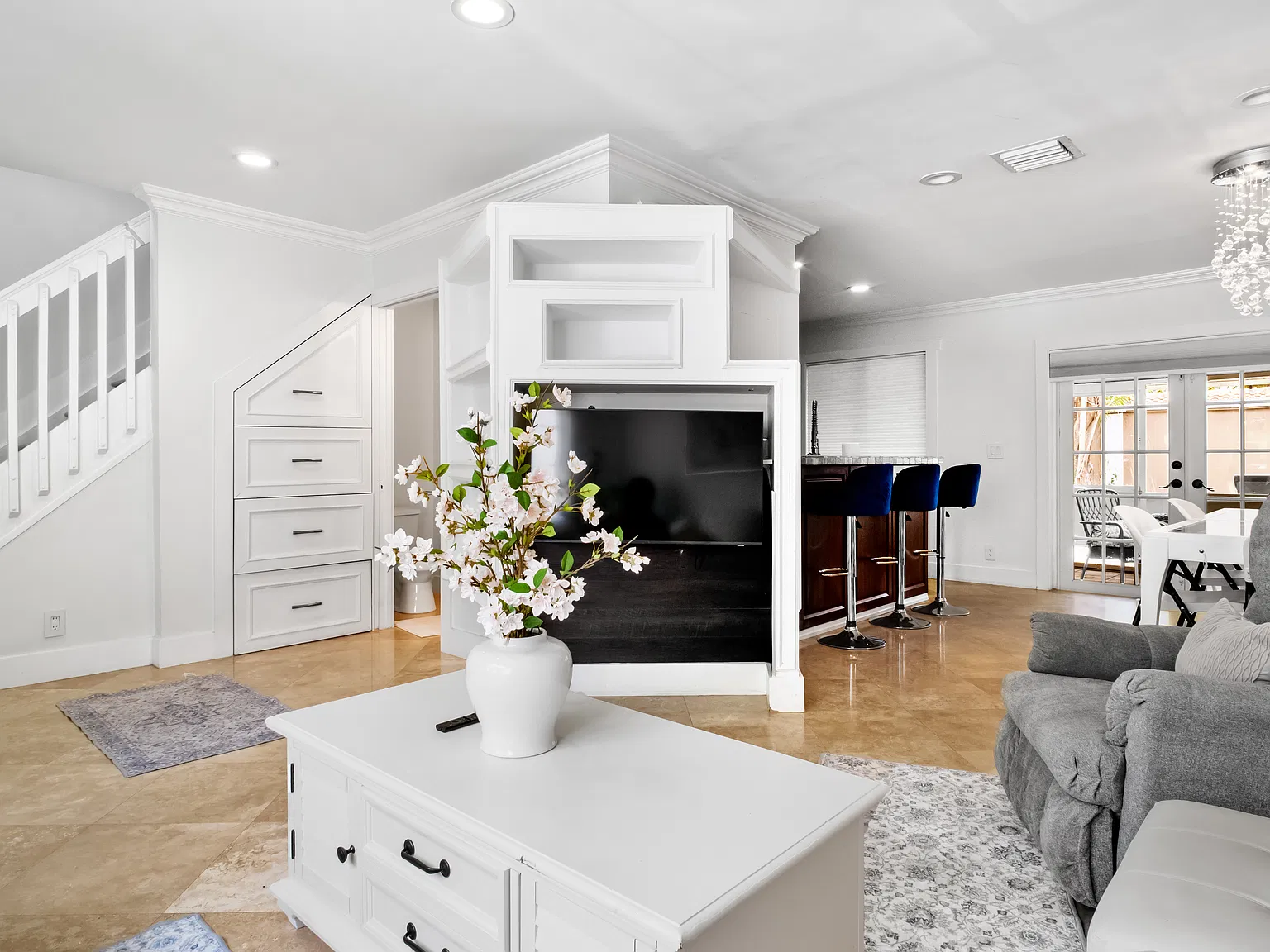 2 bed, 1124 sqft, $2,550 — Photo 4
