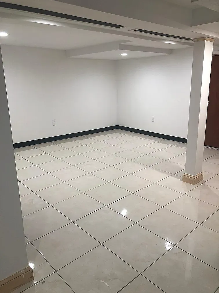 2 bed, $1,100 — Photo 3