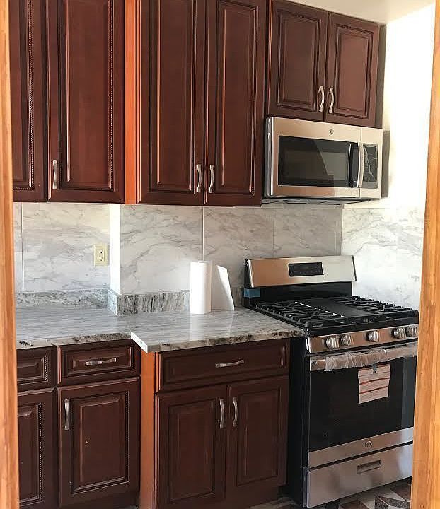 1st image of 327 Marion St #3