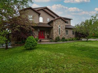 44 Bethany Shores Dr, Branson West, MO 65737