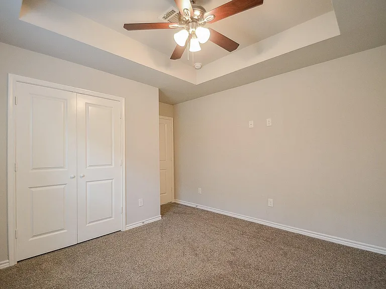 815 Easy St — Photo 10