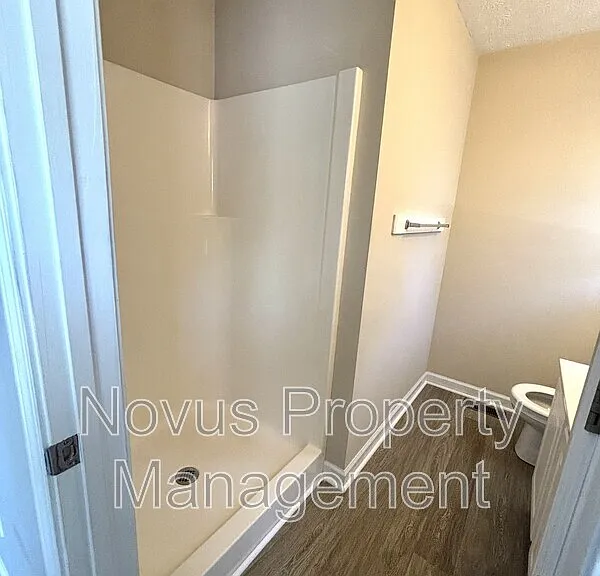 515 Lawson St — Photo 13