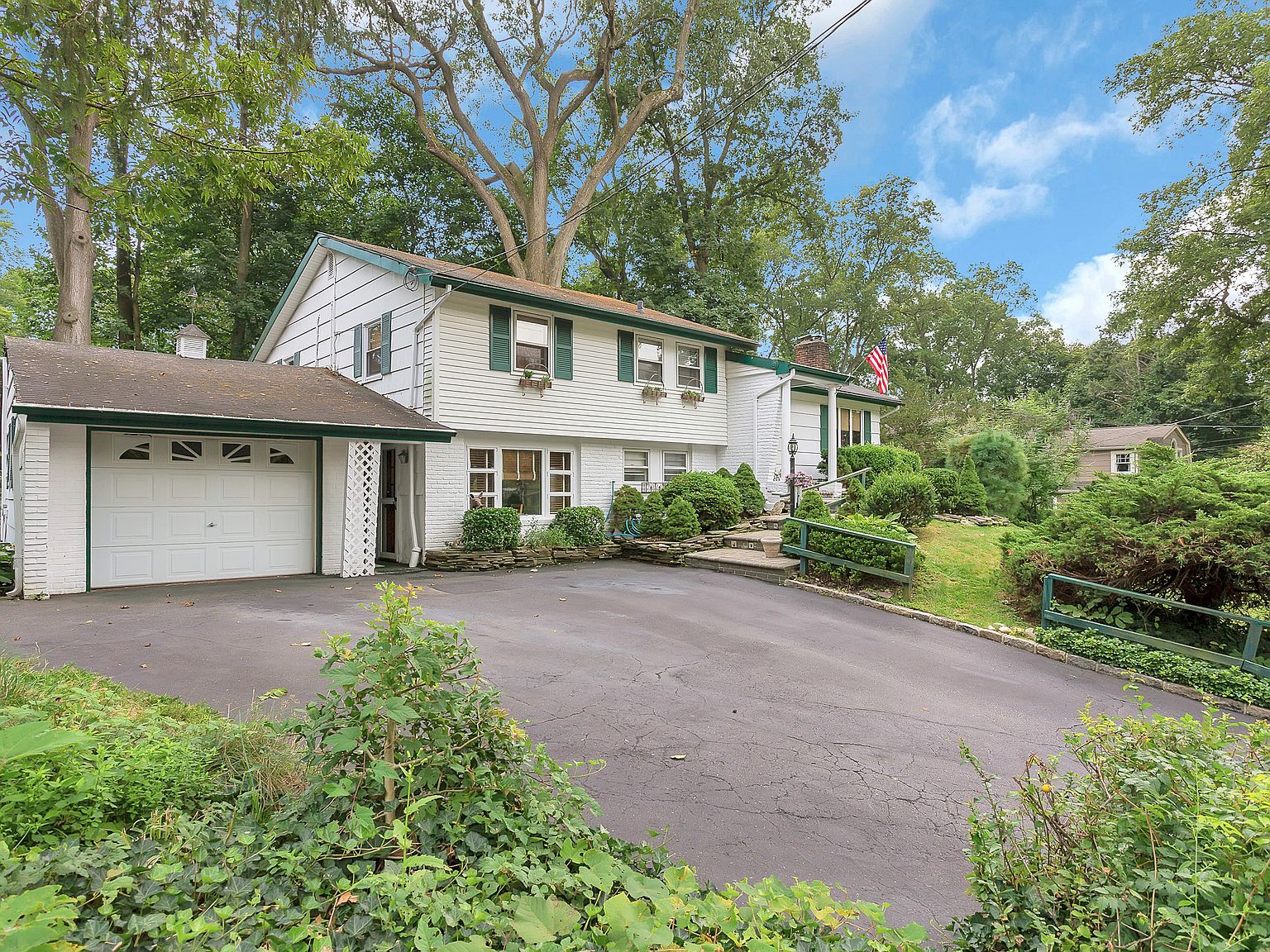 14 Woodridge Ln, Sea Cliff, NY 11579 Zillow