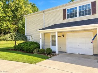 13676 Oakbrook Dr #3676, North Royalton, OH 44133